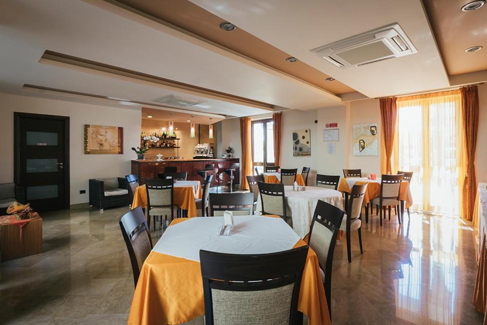 Hotel Costa Azul Balestrate Ngoại thất bức ảnh